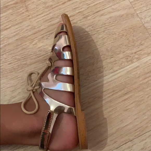 Shoes - Picture 2 of 3